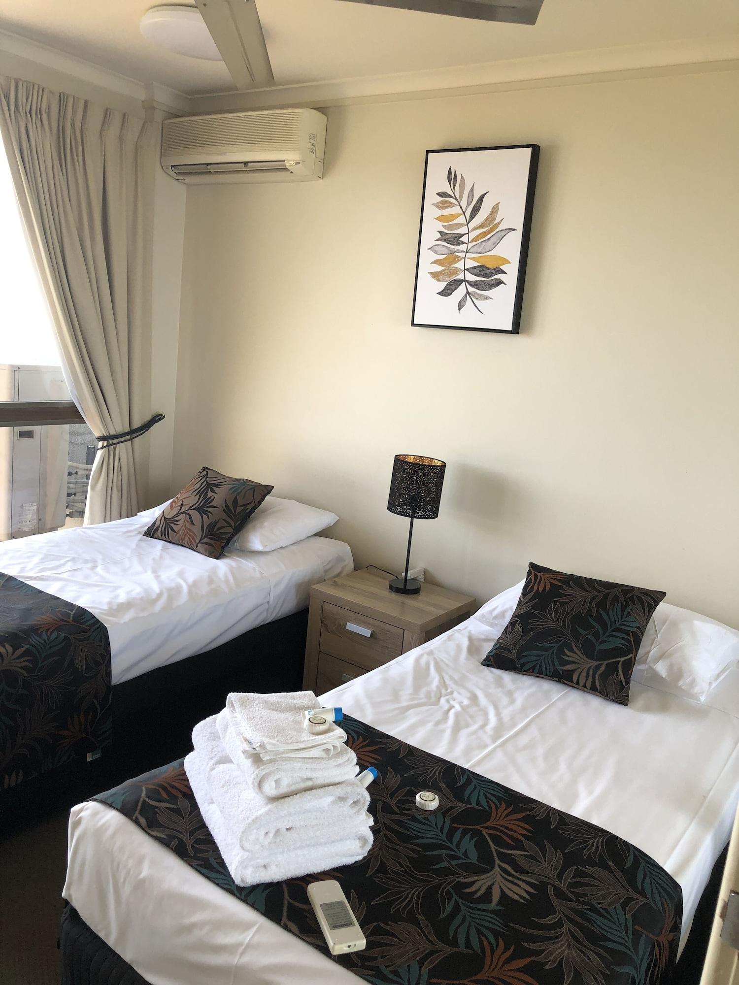 Coral Towers Holiday Suites Cairns Bagian luar foto
