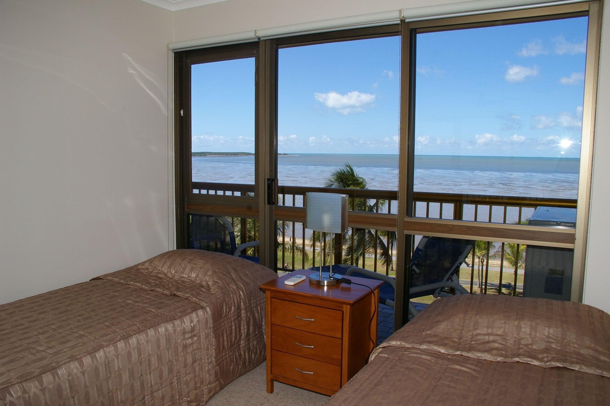Coral Towers Holiday Suites Cairns Bagian luar foto
