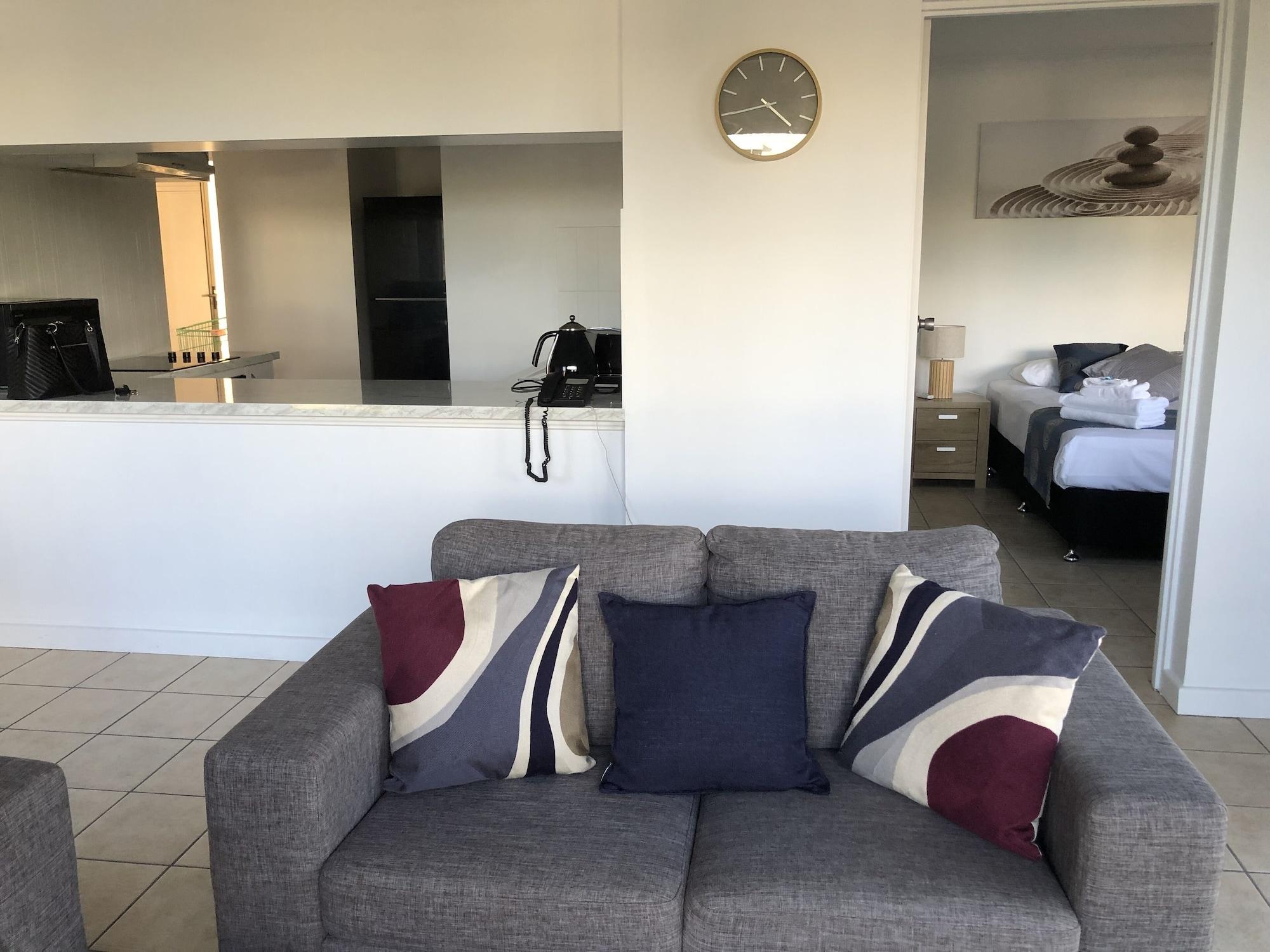 Coral Towers Holiday Suites Cairns Bagian luar foto