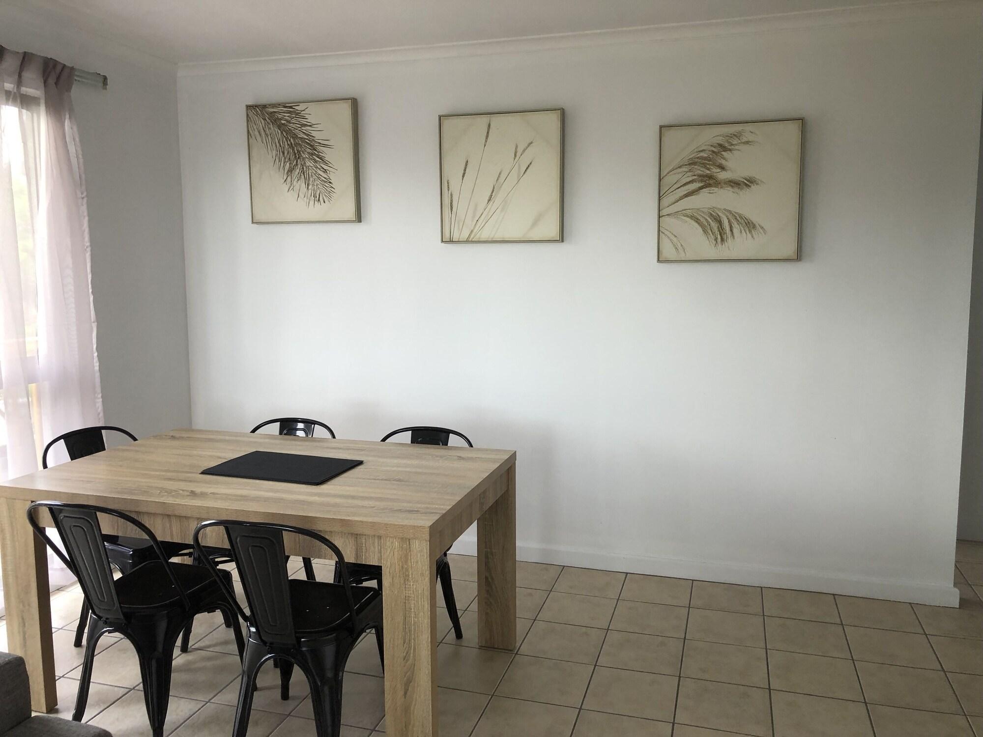 Coral Towers Holiday Suites Cairns Bagian luar foto